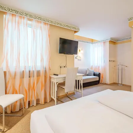 Neu 1001 Nacht Superzimmer Mit Wasserbett Hotel
