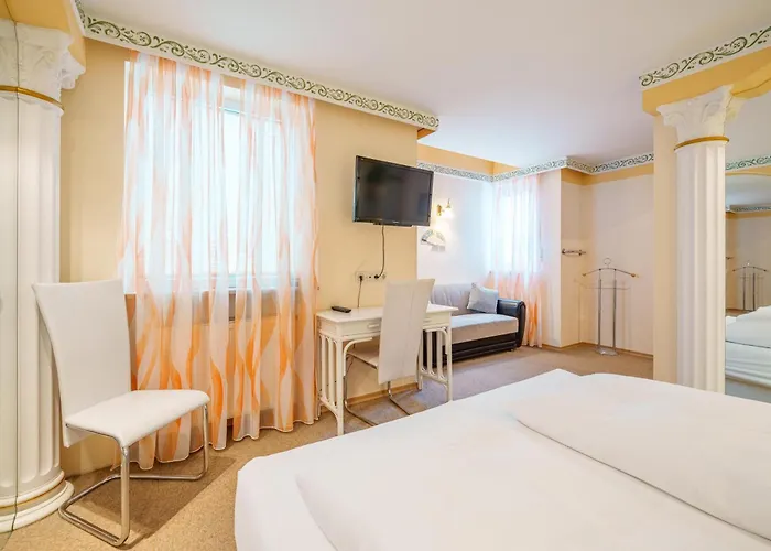 Themenzimmer 1001 Nacht Neu Mit Eigener Sauna Oder Wasserbett, Schwimmbad Hotel